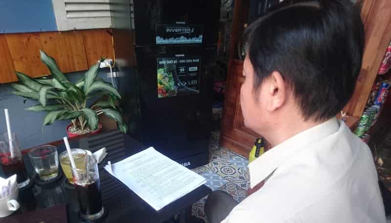 lộ ảnh nóng hiệu phó gặp rác rối