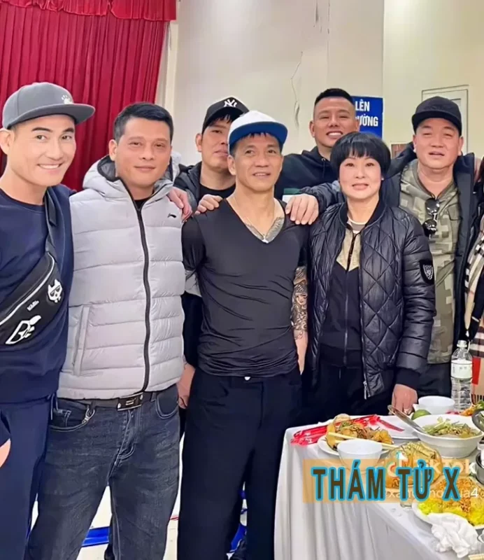 Dịch Vụ Thám Tử Tư X