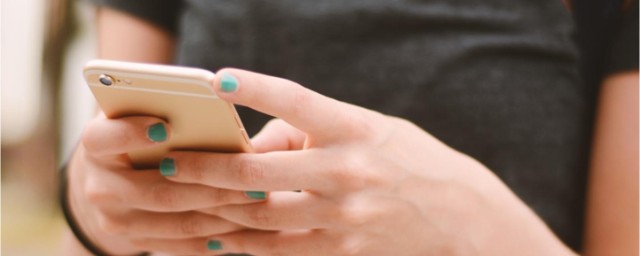 Tin nhắn có được xem là bằng chứng ngoại tình?