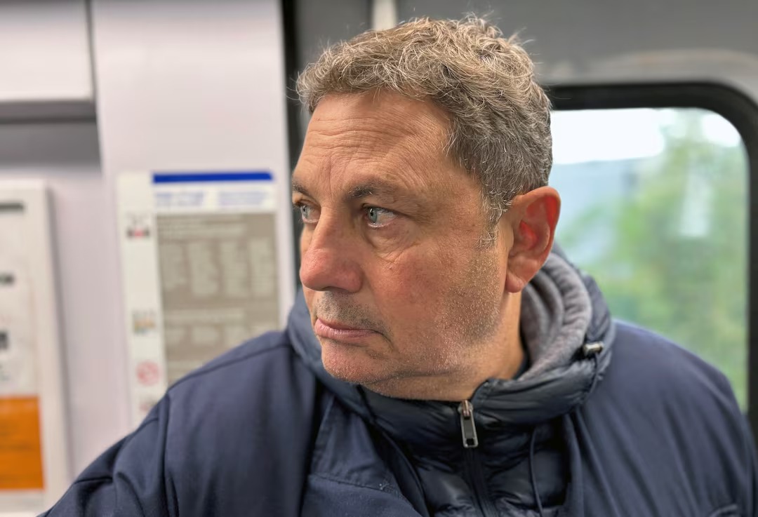 Doanh nghiệp Pháp tốn cả mớ tiền thuê thám tử lật tẩy nhân viên giả ốm trốn việc